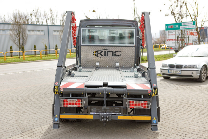 Iveco Daily 70C18 + KING Bramowiec / Skiploader / Absetzkipper - Camion container de gunoi: Foto 4 Iveco Daily 70C18 + KING Bramowiec / Skiploader / Absetzkipper - Camion container de gunoi: Foto 4