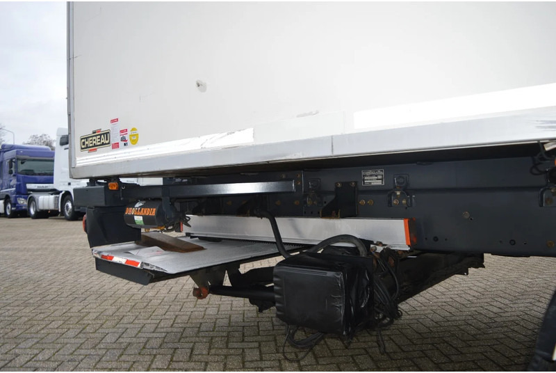 Camion frigider Volvo * EURO5 * CARRIER SUPRA 950MT * 4X2 *: Foto 11