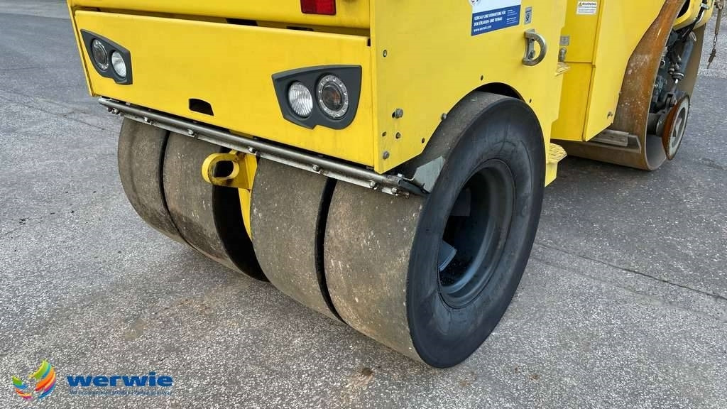 Bomag BW 138 AC-5 - Cilindru compactor mixt: Foto 5 Bomag BW 138 AC-5 - Cilindru compactor mixt: Foto 5