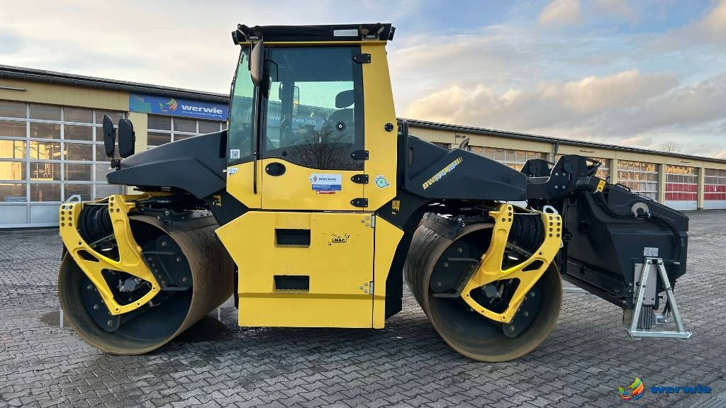 Bomag BW 174 AP-4V AM - Cilindru compactor pentru asfalt: Foto 1 Bomag BW 174 AP-4V AM - Cilindru compactor pentru asfalt: Foto 1