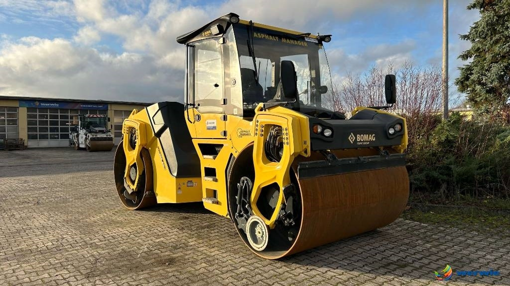 Bomag BW 206 AD-5 AM - Cilindru compactor pentru asfalt: Foto 2 Bomag BW 206 AD-5 AM - Cilindru compactor pentru asfalt: Foto 2