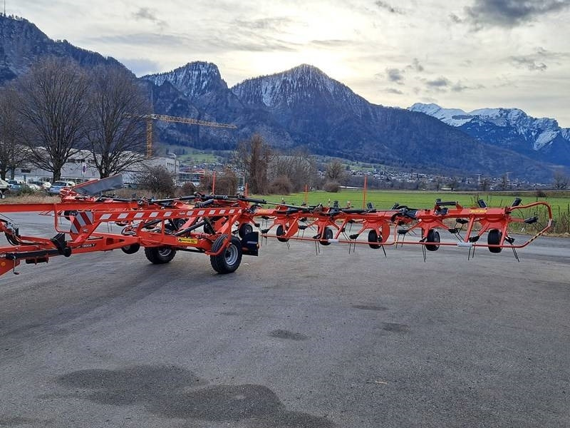 Kuhn Giroheuer GF 13003 T - Maşină de întors fânul: Foto 5 Kuhn Giroheuer GF 13003 T - Maşină de întors fânul: Foto 5