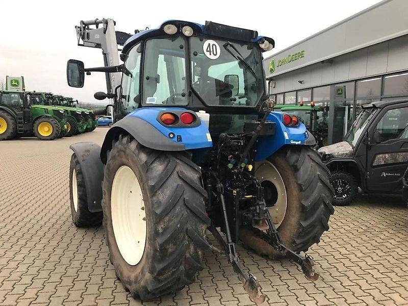 New Holland T4.85 - Tractor agricol: Foto 4 New Holland T4.85 - Tractor agricol: Foto 4