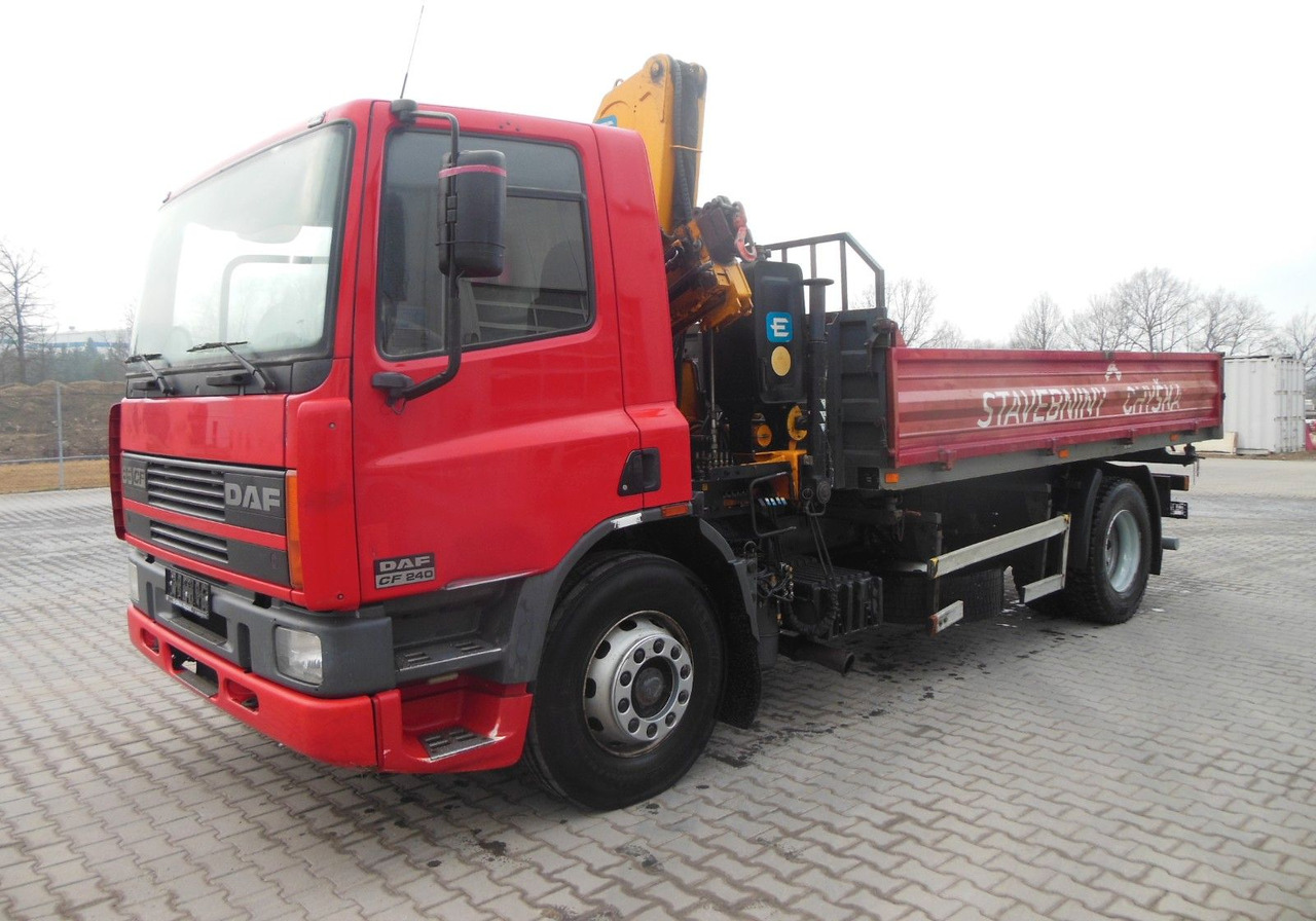 DAF CF 65.240,KRAN EFFER 110/2S,MANUELL,BLATT,1 HAND - Camion basculantă, Camion cu macara: Foto 1 DAF CF 65.240,KRAN EFFER 110/2S,MANUELL,BLATT,1 HAND - Camion basculantă, Camion cu macara: Foto 1