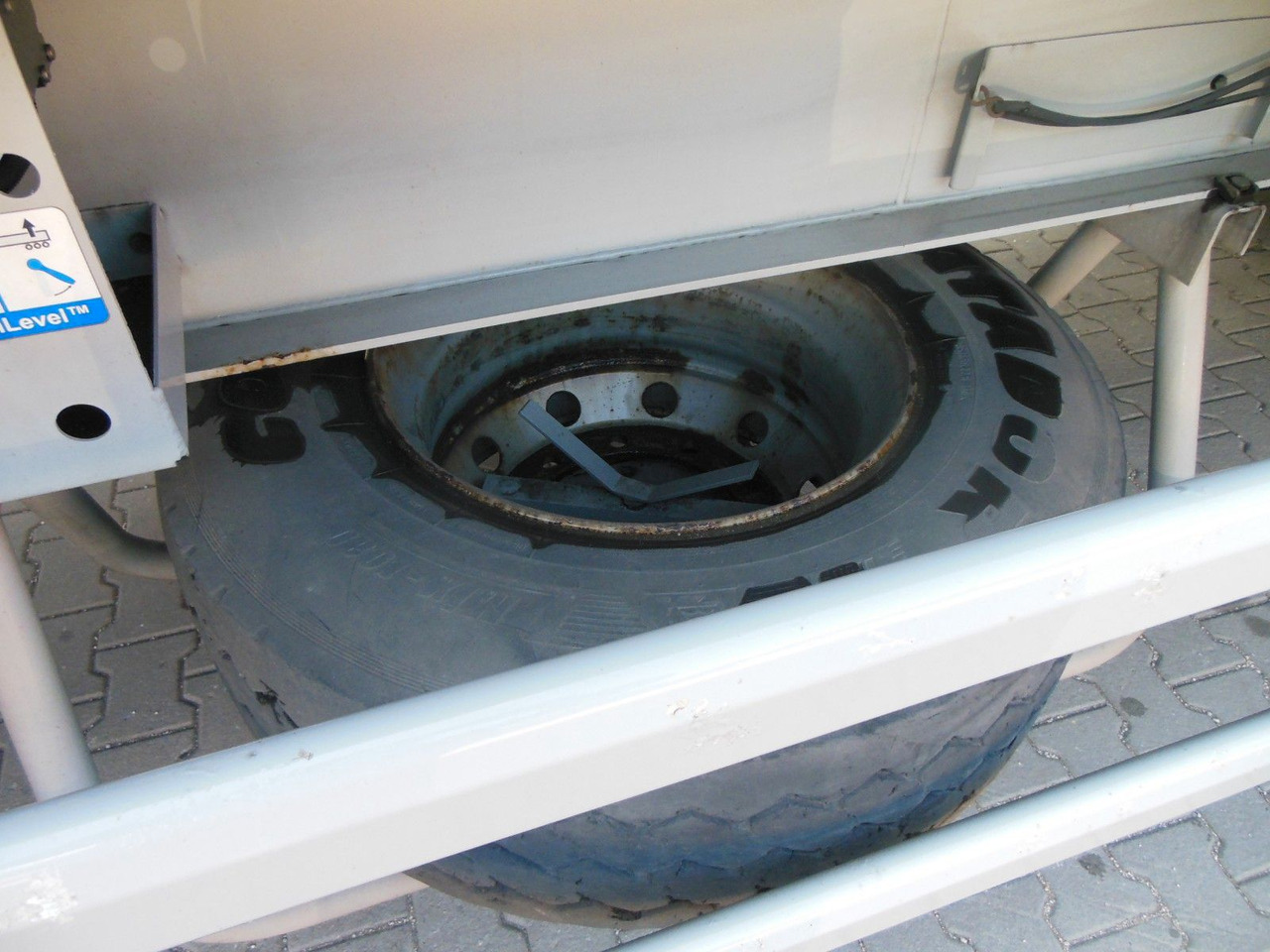 Semiremorcă basculantă Stas S300CX, 49m3, ADR, 9 TONE ACHSEN,WIE NEUE-TOP!!!: Foto 10 Semiremorcă basculantă Stas S300CX, 49m3, ADR, 9 TONE ACHSEN,WIE NEUE-TOP!!!: Foto 10