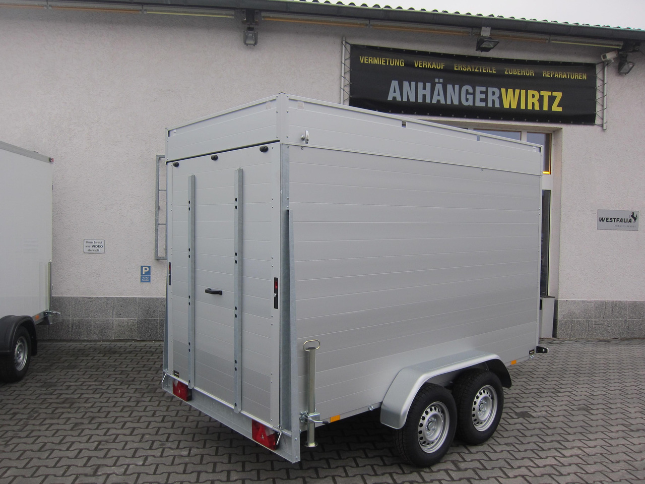 ALUBOXX Deckelanhänger GTT 2500 VT4 301x151x188cm Heckrampe (M) 2500kg order online Aktion - Remorcă furgon: Foto 4 ALUBOXX Deckelanhänger GTT 2500 VT4 301x151x188cm Heckrampe (M) 2500kg order online Aktion - Remorcă furgon: Foto 4