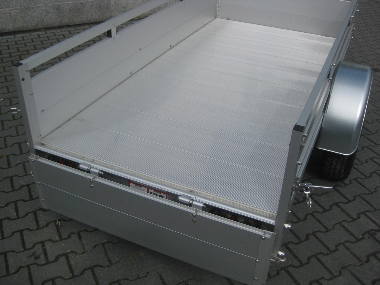 PKW Anhänger Koch Aluline+ 4.13 250x125x44cm ALUBODEN (S) 1300kg 100 km/H Online Abverkauf - Remorca auto: Foto 5 PKW Anhänger Koch Aluline+ 4.13 250x125x44cm ALUBODEN (S) 1300kg 100 km/H Online Abverkauf - Remorca auto: Foto 5