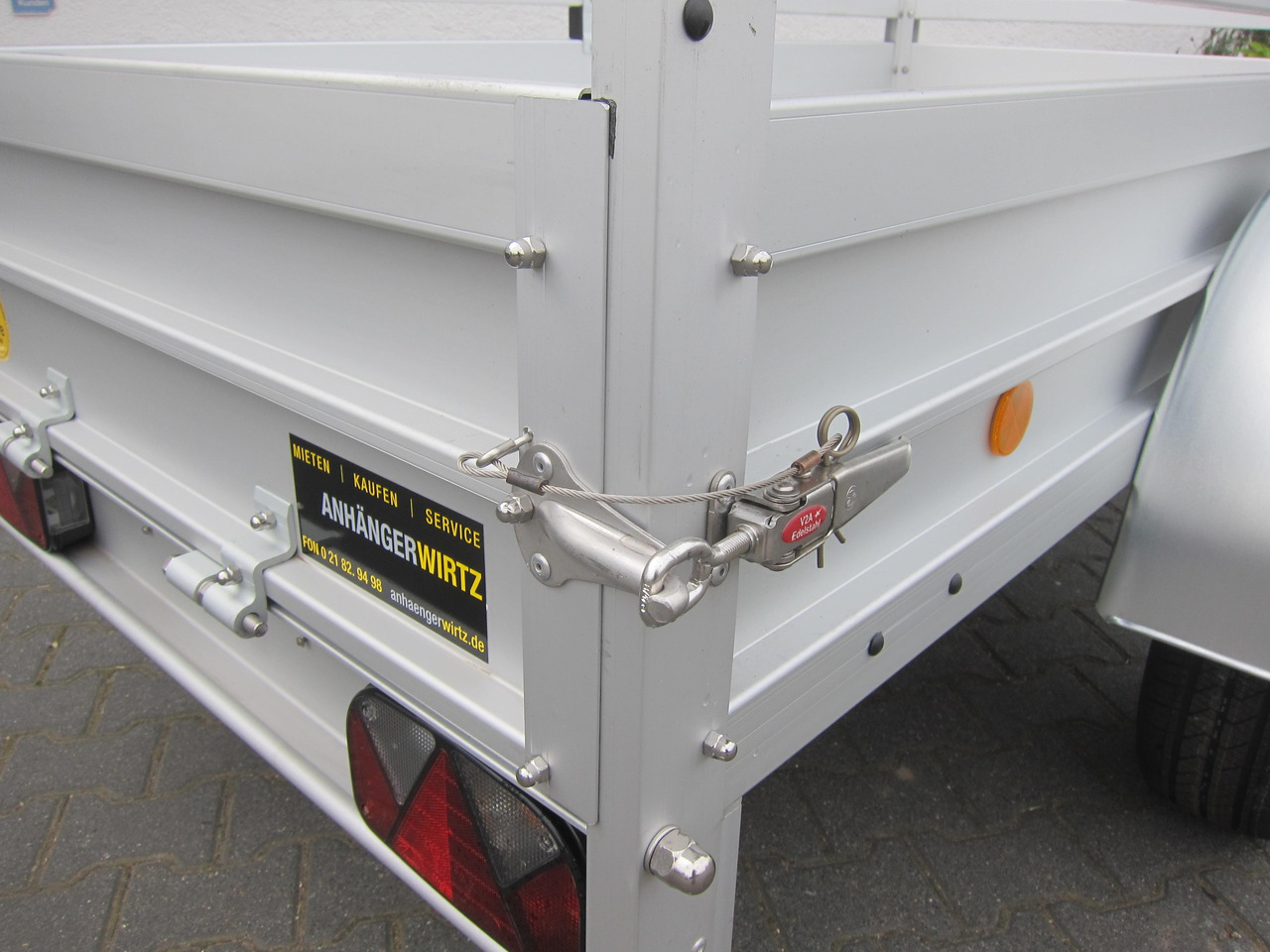 PKW Anhänger Koch Aluline+ U2 205x105x40cm ALUBODEN (XS) 750kg 100 km/H - Remorca auto: Foto 4 PKW Anhänger Koch Aluline+ U2 205x105x40cm ALUBODEN (XS) 750kg 100 km/H - Remorca auto: Foto 4