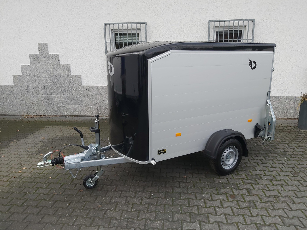 Remorcă furgon Roadster Sport C255 252x125x154cm aero Alu Poly black Seitentür Rampekombi (S) 1300kg Modell 2024: Foto 12