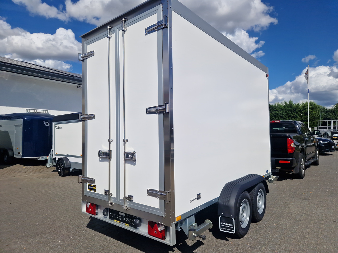 Tiefkühlanhänger AZK 3534/156 336x146x220cm Rohrbahnen Govi Kälteaggregat 3500kg - Remorcă frigider: Foto 5 Tiefkühlanhänger AZK 3534/156 336x146x220cm Rohrbahnen Govi Kälteaggregat 3500kg - Remorcă frigider: Foto 5