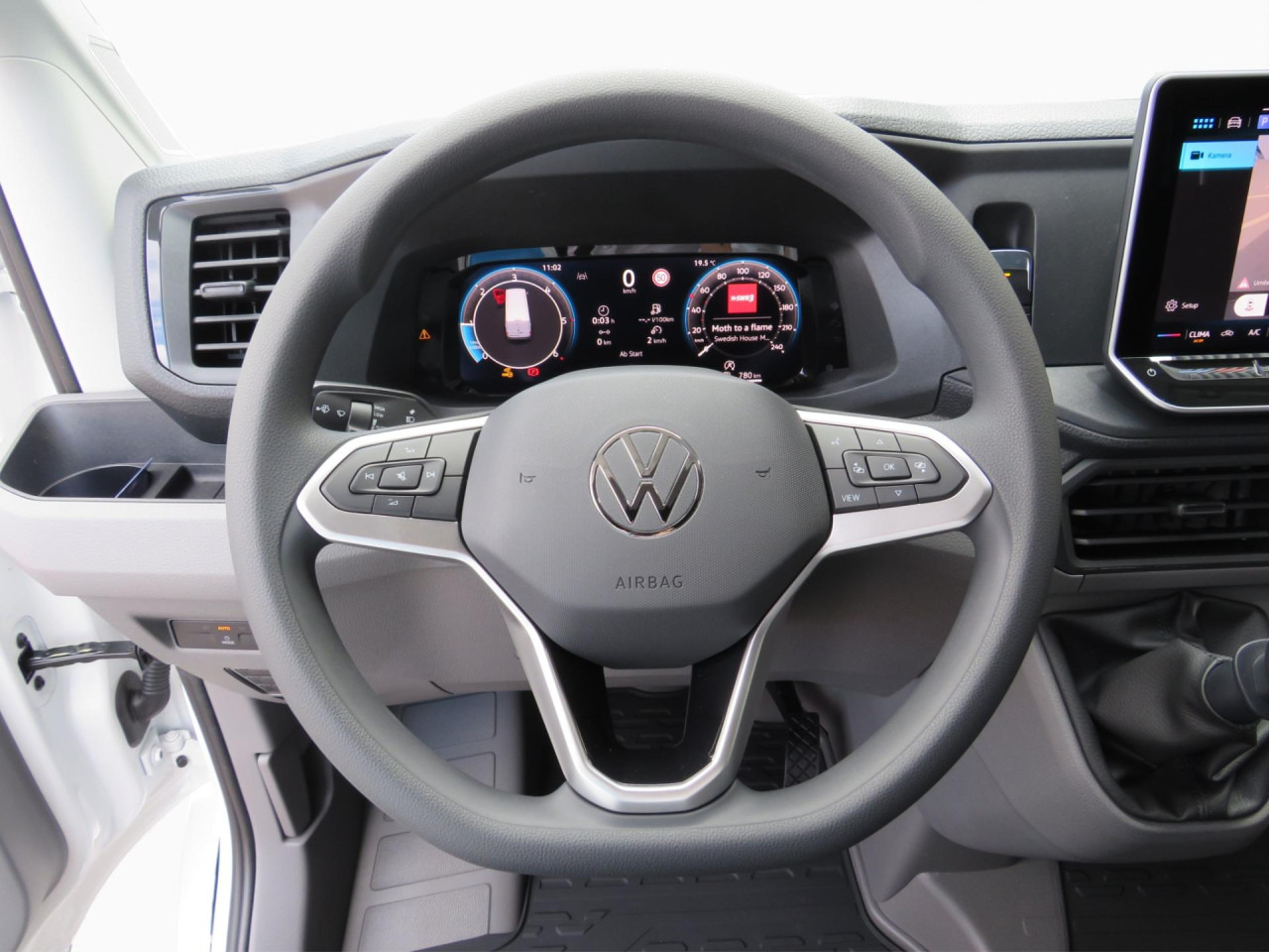 VOLKSWAGEN Crafter 30 L3H3 Kasten Klima ZV - Autoutilitară compactă: Foto 2 VOLKSWAGEN Crafter 30 L3H3 Kasten Klima ZV - Autoutilitară compactă: Foto 2