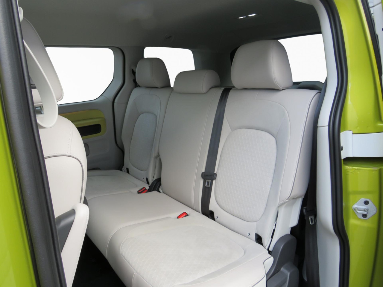 VOLKSWAGEN ID.Buzz Pro Design 150 kW Klima AHK Navi ZV - Automobil: Foto 5 VOLKSWAGEN ID.Buzz Pro Design 150 kW Klima AHK Navi ZV - Automobil: Foto 5