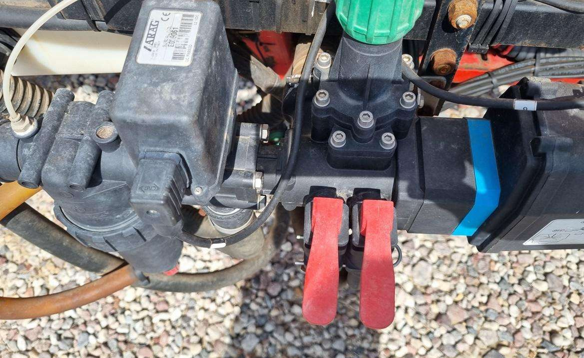 BARGAM Elios 3200 - Maşină de erbicidat tractata: Foto 5 BARGAM Elios 3200 - Maşină de erbicidat tractata: Foto 5