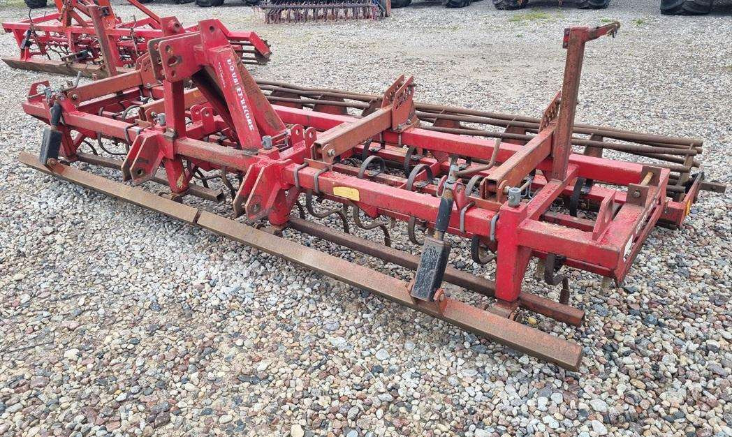 Doublet-record Kombi-Dan - Maşină pentru prelucrarea solului: Foto 2 Doublet-record Kombi-Dan - Maşină pentru prelucrarea solului: Foto 2