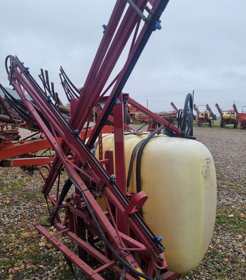 Hardi 850 - Maşină de erbicidat: Foto 4 Hardi 850 - Maşină de erbicidat: Foto 4