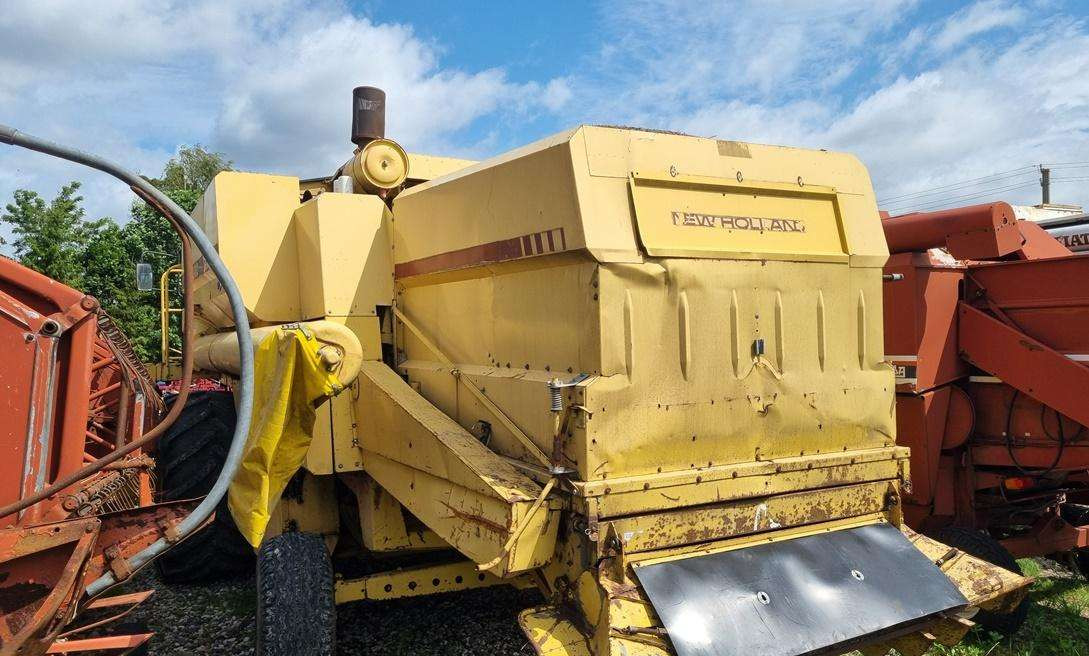 New Holland TX36 - Combină de recoltat cereale: Foto 3 New Holland TX36 - Combină de recoltat cereale: Foto 3