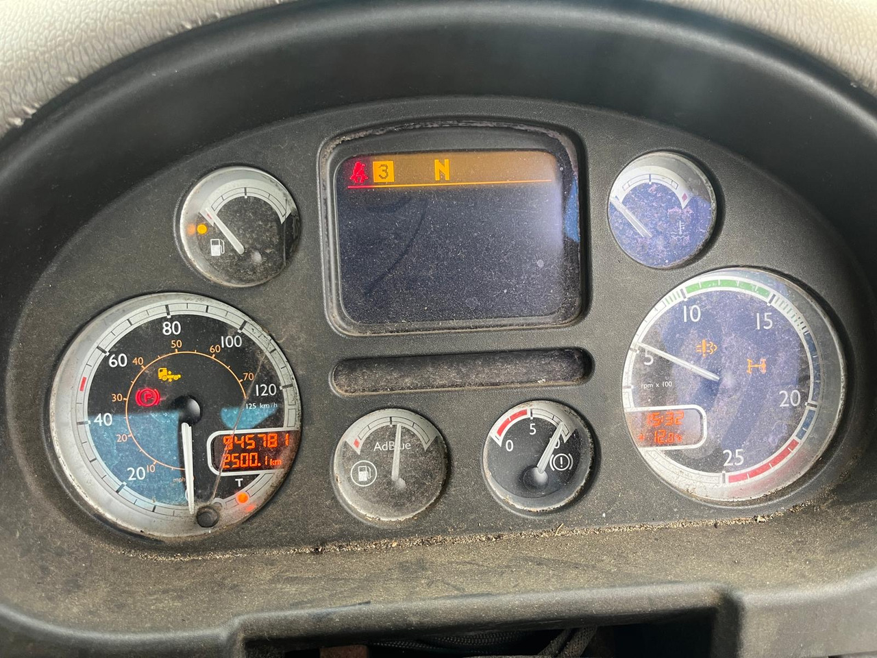 DAF 85 410 - Cap tractor: Foto 2 DAF 85 410 - Cap tractor: Foto 2