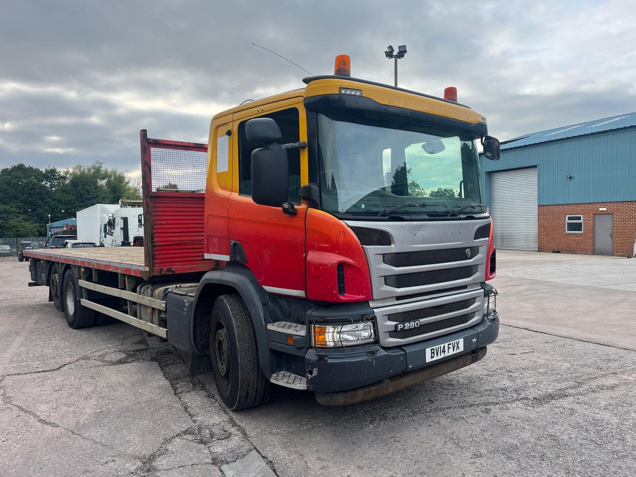 Scania P280 - Camion platformă: Foto 1 Scania P280 - Camion platformă: Foto 1