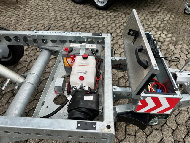 Brian James Cargo Tipper 2, Heckkipper 526-3116-35-2-12, 3100 x 1600 x 300 mm, 3,5 to. - Remorcă basculantă: Foto 2 Brian James Cargo Tipper 2, Heckkipper 526-3116-35-2-12, 3100 x 1600 x 300 mm, 3,5 to. - Remorcă basculantă: Foto 2