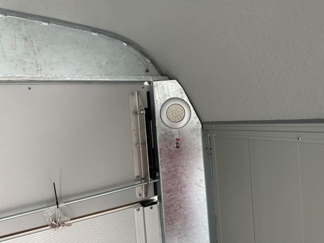 Remorcă furgon nou Cheval Liberte Debon Roadster 900 Alu + Türe 3500 kg, 100 km/h, 495x202x202cm: Foto 9 Remorcă furgon nou Cheval Liberte Debon Roadster 900 Alu + Türe 3500 kg, 100 km/h, 495x202x202cm: Foto 9