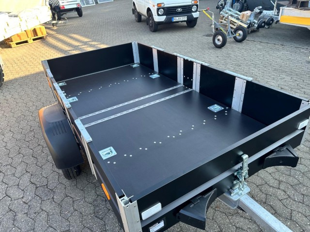 Faltos Blackline, 750 kg, 2420 x 1240 x 300 mm - Remorca auto: Foto 4 Faltos Blackline, 750 kg, 2420 x 1240 x 300 mm - Remorca auto: Foto 4