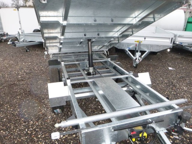 Humbaur 3-Seitenkipper HTK 3500.31 Alu, mit Laubgitteraufsatz - Remorcă basculantă: Foto 4 Humbaur 3-Seitenkipper HTK 3500.31 Alu, mit Laubgitteraufsatz - Remorcă basculantă: Foto 4