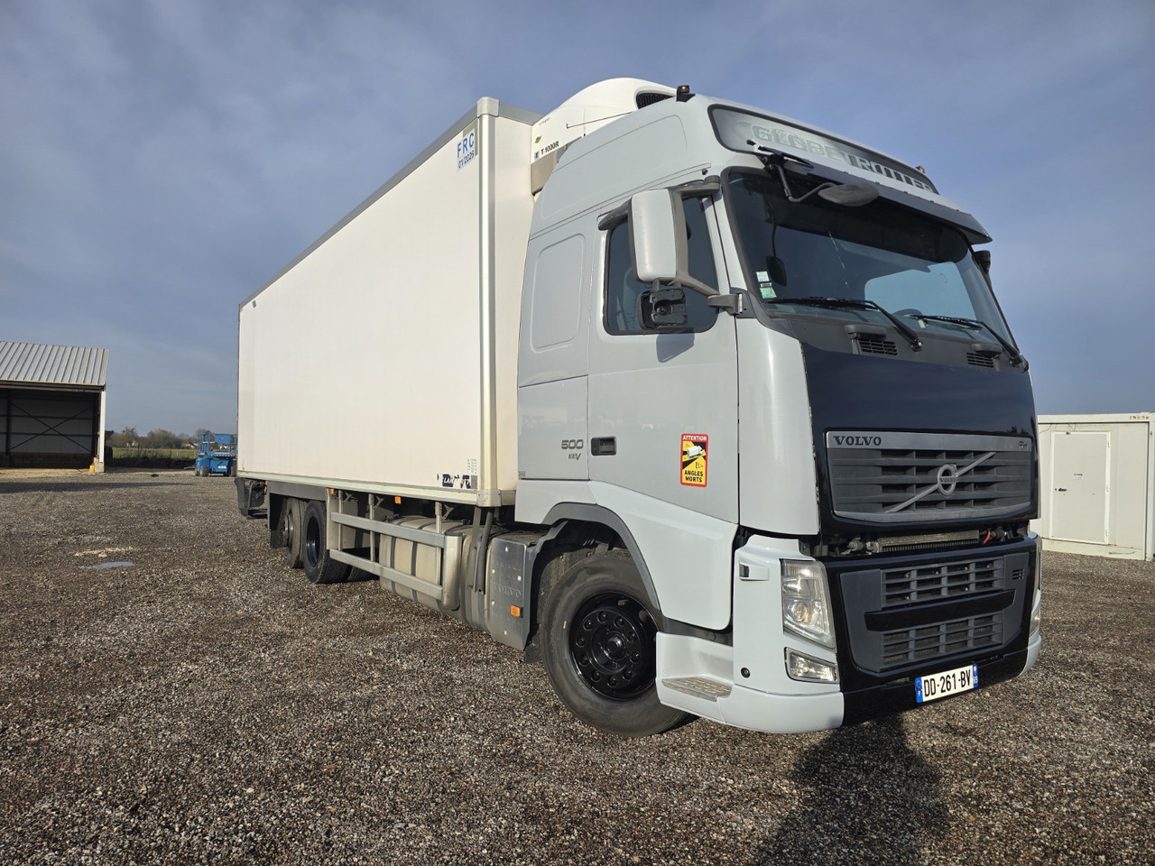 VOLVO FH500 - EEV - 6x2 - Steering Axle - Frigo - Meat Rail - Camion frigider: Foto 1 VOLVO FH500 - EEV - 6x2 - Steering Axle - Frigo - Meat Rail - Camion frigider: Foto 1