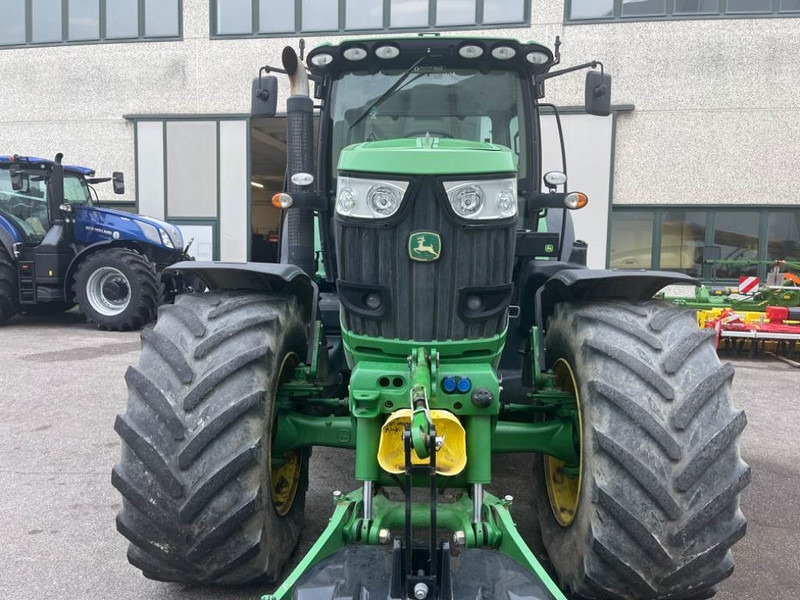 John Deere 6210 R AutoPower - Tractor agricol: Foto 2 John Deere 6210 R AutoPower - Tractor agricol: Foto 2