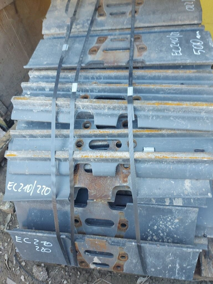 Grouser pads 600 mm Daewoo-Doosan DX225 NLC, Daewoo-Doosan Solar 220, Daewoo-Doosan Solar 225, Hitachi ZX180 LC, Hitachi ZX240, Hyundai HX180 HIGH WALKER, Komatsu PC150 LC, Komatsu PC160, Komatsu PC - Senila pentru Excavator: Foto 3 Grouser pads 600 mm Daewoo-Doosan DX225 NLC, Daewoo-Doosan Solar 220, Daewoo-Doosan Solar 225, Hitachi ZX180 LC, Hitachi ZX240, Hyundai HX180 HIGH WALKER, Komatsu PC150 LC, Komatsu PC160, Komatsu PC - Senila pentru Excavator: Foto 3