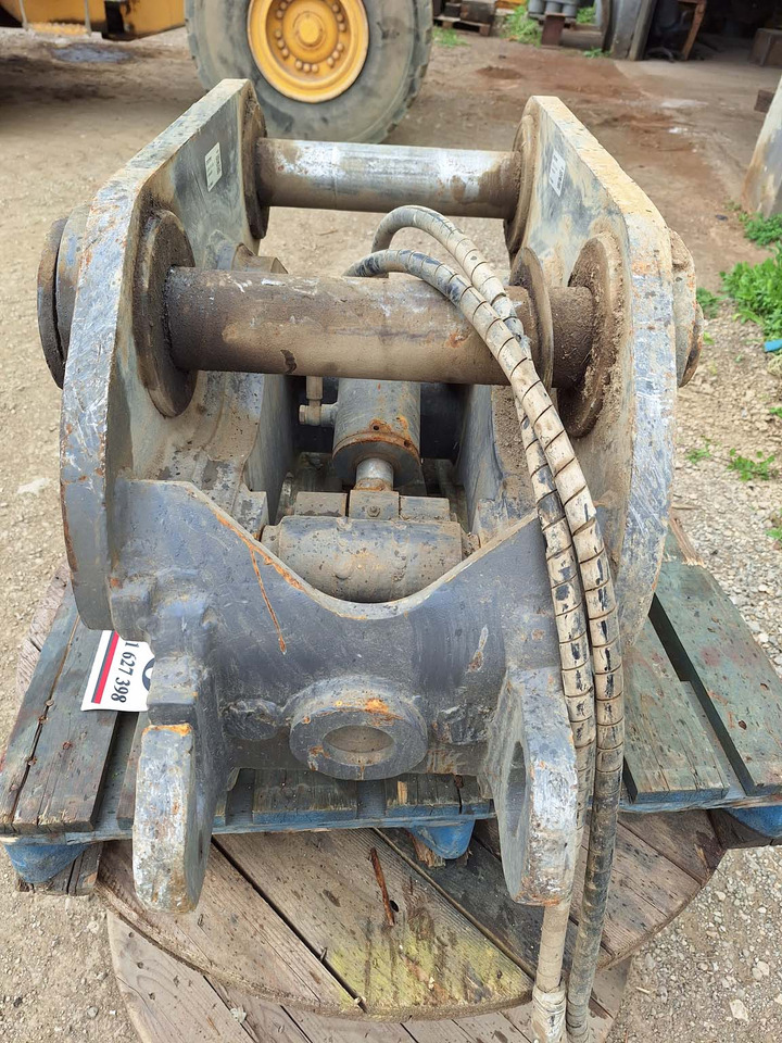 - Cuplare rapidă pentru Excavator: Foto 3 - Cuplare rapidă pentru Excavator: Foto 3