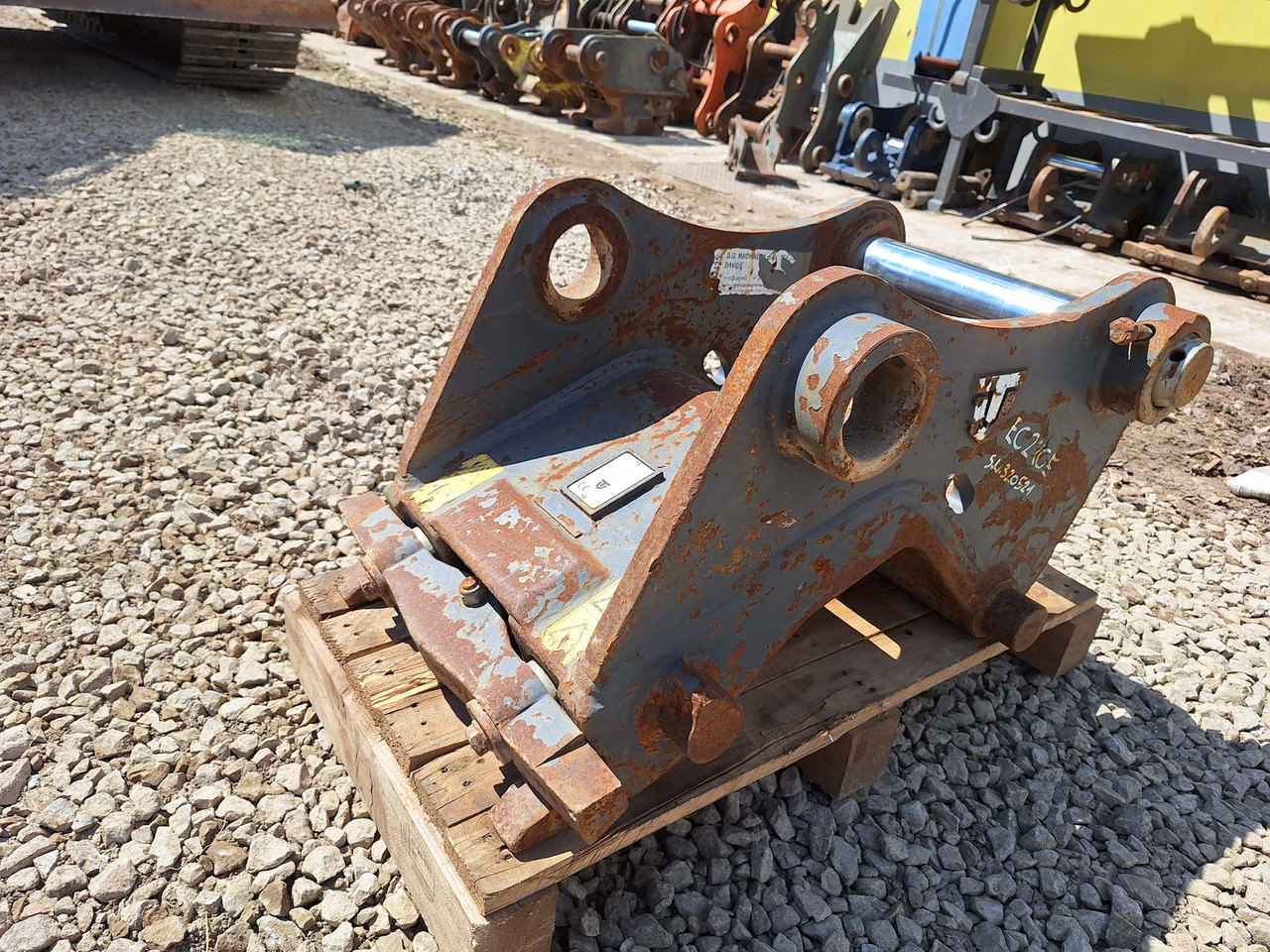 Trevi Benne hydraulic ARI Verachtert Volvo EC220E - Cuplare rapidă pentru Utilaje constructii: Foto 5 Trevi Benne hydraulic ARI Verachtert Volvo EC220E - Cuplare rapidă pentru Utilaje constructii: Foto 5