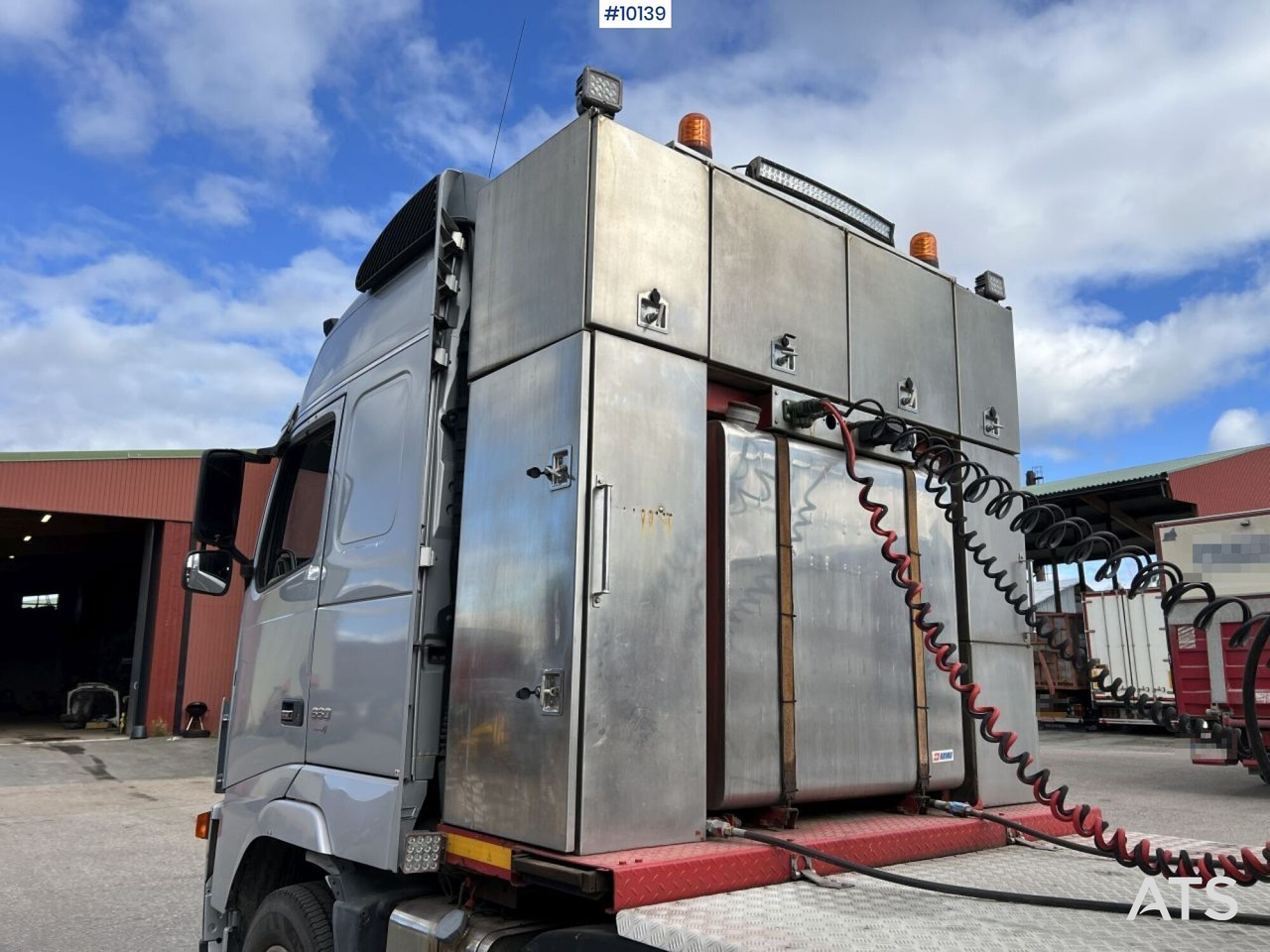 Volvo FH16 5-axle tractor unit 10x4 - Cap tractor: Foto 5 Volvo FH16 5-axle tractor unit 10x4 - Cap tractor: Foto 5