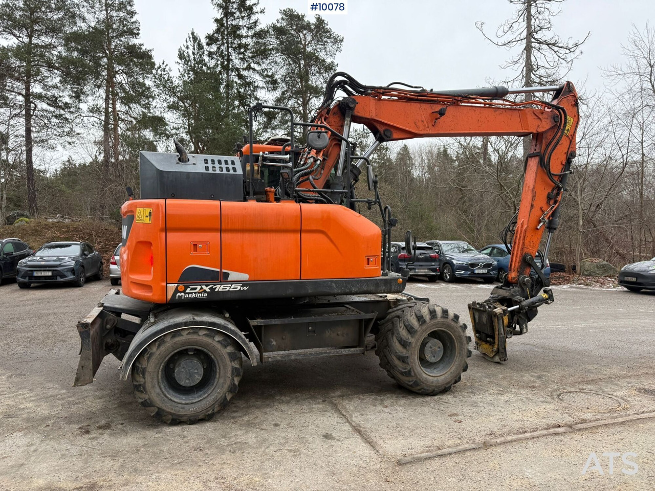 Doosan DX165W-5 Wheeled excavator (VIDEO) - Excavator pe roţi: Foto 4 Doosan DX165W-5 Wheeled excavator (VIDEO) - Excavator pe roţi: Foto 4