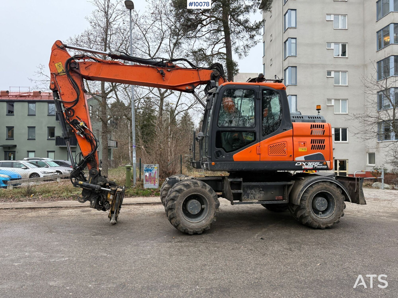 Doosan DX165W-5 Wheeled excavator (VIDEO) - Excavator pe roţi: Foto 2 Doosan DX165W-5 Wheeled excavator (VIDEO) - Excavator pe roţi: Foto 2
