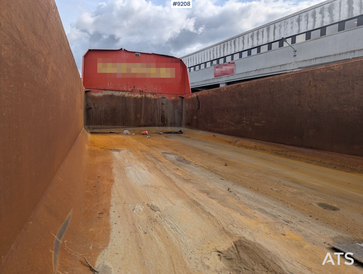 Dump / dozer truck Mercedes Benz Arocs 3251 8X4 - Camion basculantă: Foto 4 Dump / dozer truck Mercedes Benz Arocs 3251 8X4 - Camion basculantă: Foto 4