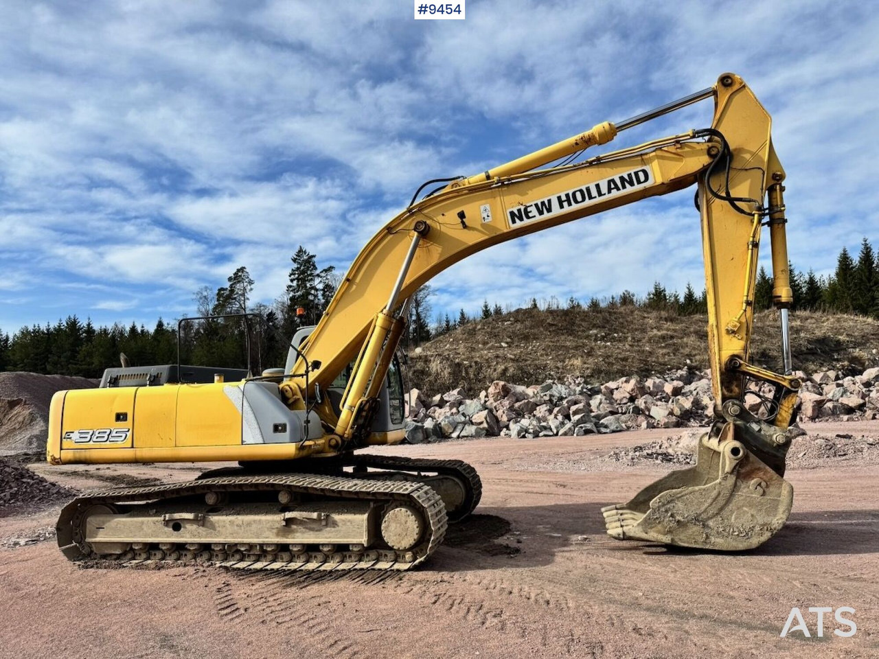 Excavator New Holland E385 - Excavator pe şenile: Foto 4 Excavator New Holland E385 - Excavator pe şenile: Foto 4