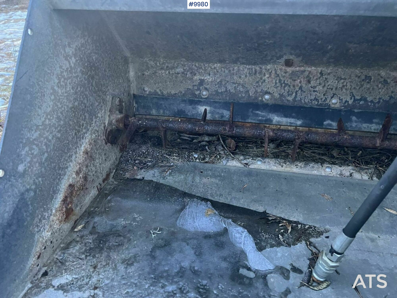 Fjaras sand spreader 250L - Sararita: Foto 4 Fjaras sand spreader 250L - Sararita: Foto 4