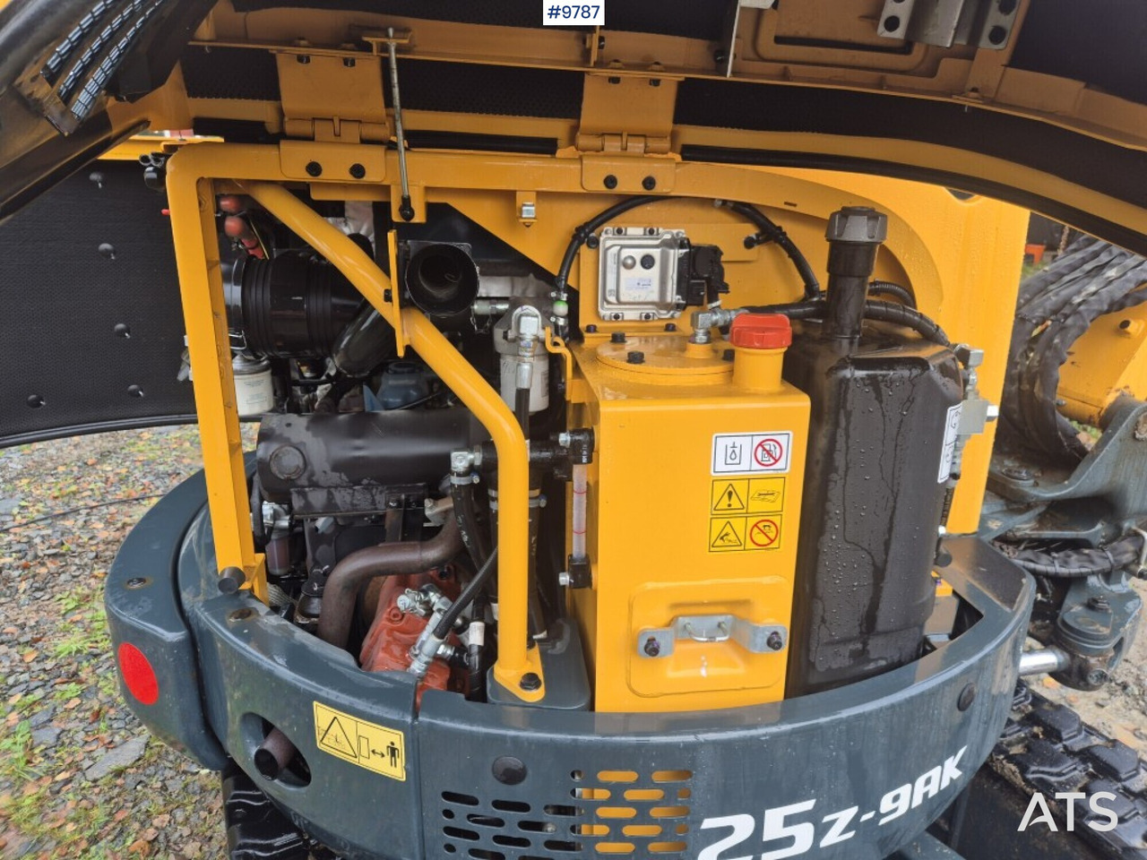 Hyundai 25Z-9AK mini excavator with tiltrotator and attachments - Mini excavator: Foto 5 Hyundai 25Z-9AK mini excavator with tiltrotator and attachments - Mini excavator: Foto 5