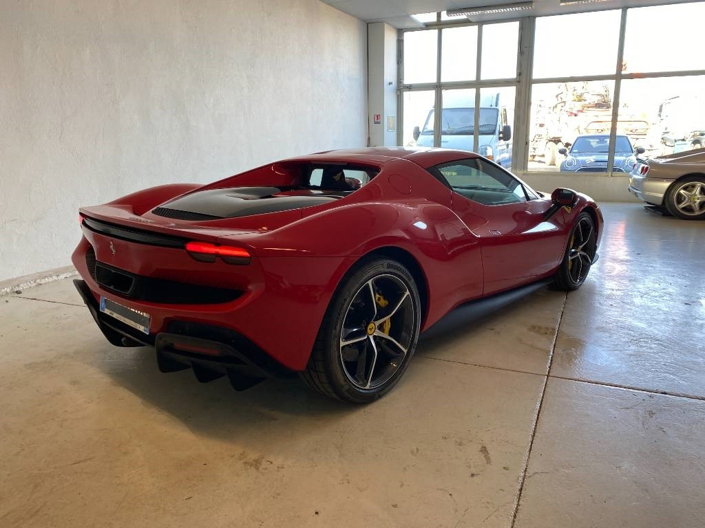 Ferrari 296 GTB Origine Françaises TVA Récupérable neuve - Automobil: Foto 4 Ferrari 296 GTB Origine Françaises TVA Récupérable neuve - Automobil: Foto 4