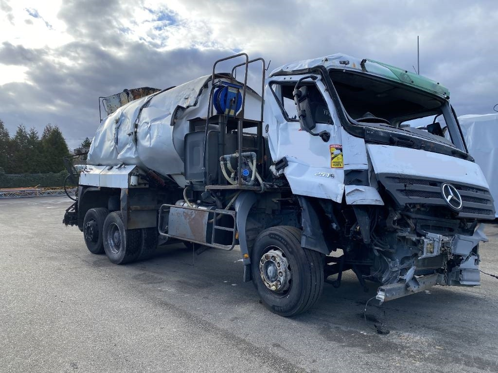 Mercedes-Benz ACTROS Mp2 2536/6x2 BVM -ACMAR CRAON Z12341 - Camion cisternă: Foto 3 Mercedes-Benz ACTROS Mp2 2536/6x2 BVM -ACMAR CRAON Z12341 - Camion cisternă: Foto 3