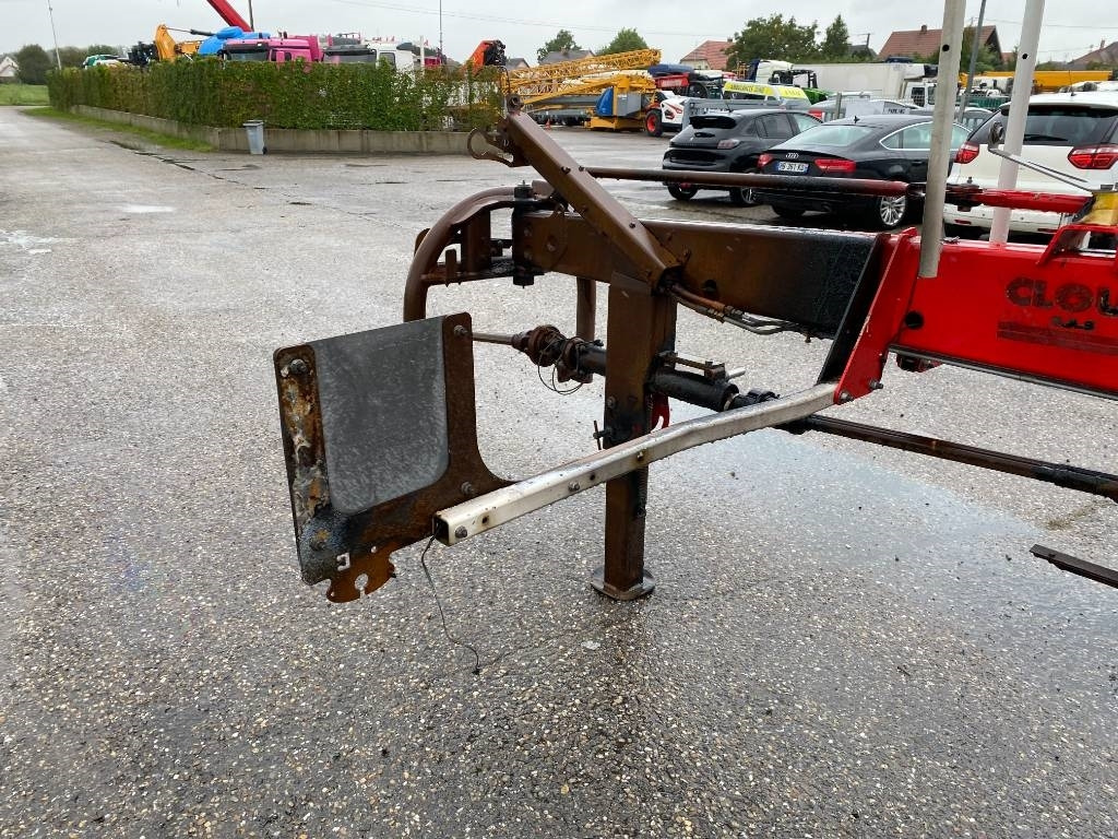 Maşină de întors fânul Pöttinger TOP 762C-Classic / Carte Grise Française endommagé: Foto 18 Maşină de întors fânul Pöttinger TOP 762C-Classic / Carte Grise Française endommagé: Foto 18