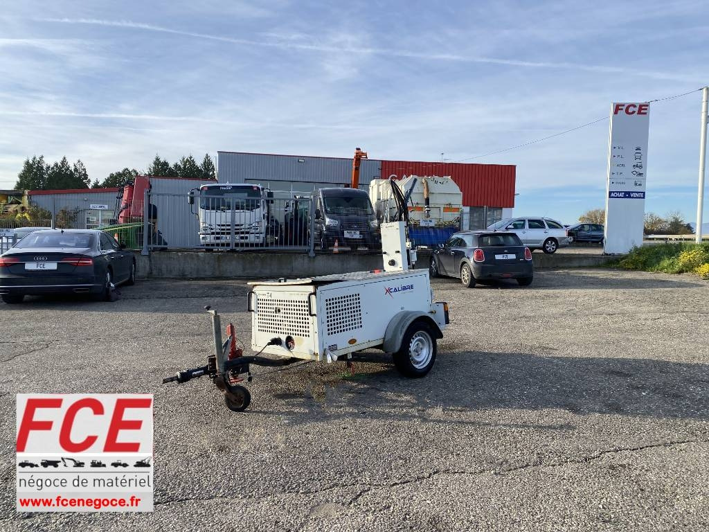 X CALIBRE T4P 1er Main endommagée - Maşină de foraj: Foto 1 X CALIBRE T4P 1er Main endommagée - Maşină de foraj: Foto 1