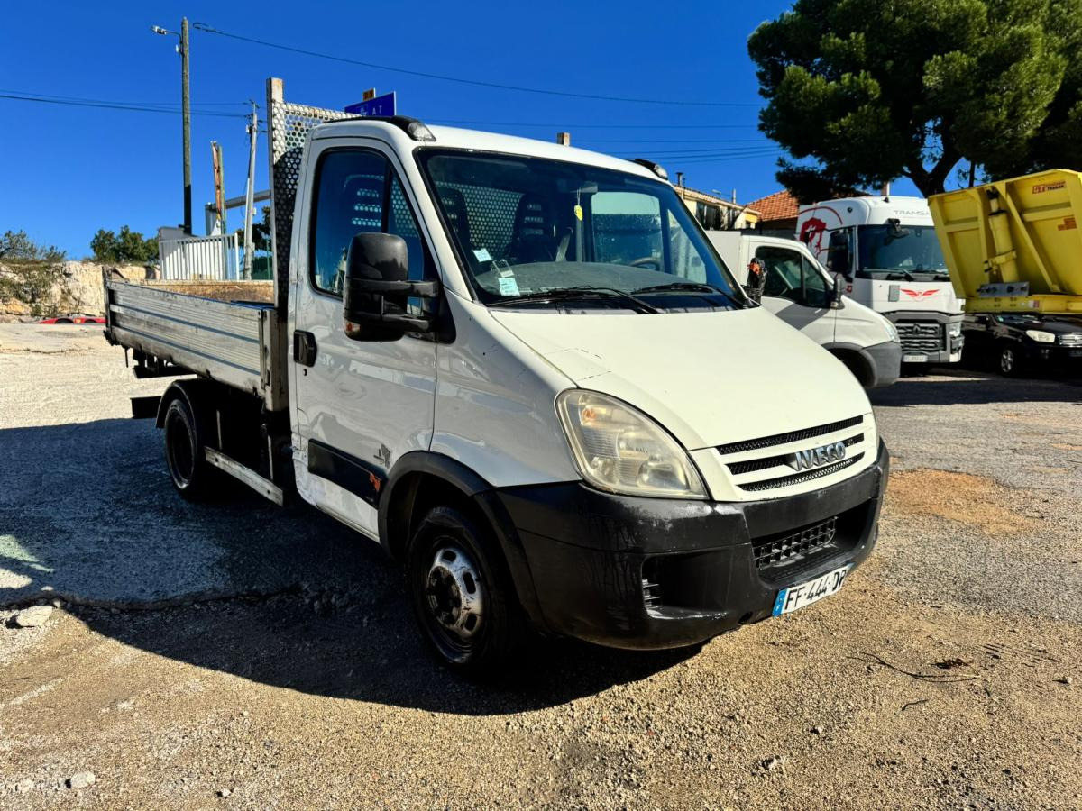 Iveco Daily 35C15 - Autoutilitară basculantă: Foto 5 Iveco Daily 35C15 - Autoutilitară basculantă: Foto 5