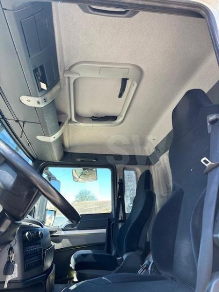 MAN TGS 18.440 SAVOYARDE - Camion cu prelată: Foto 4 MAN TGS 18.440 SAVOYARDE - Camion cu prelată: Foto 4