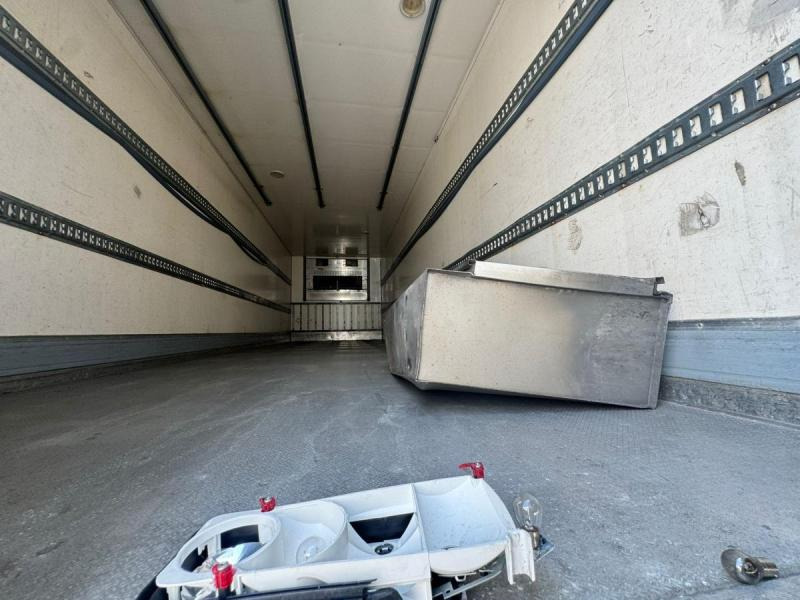 Renault D19 - Camion frigider: Foto 4 Renault D19 - Camion frigider: Foto 4