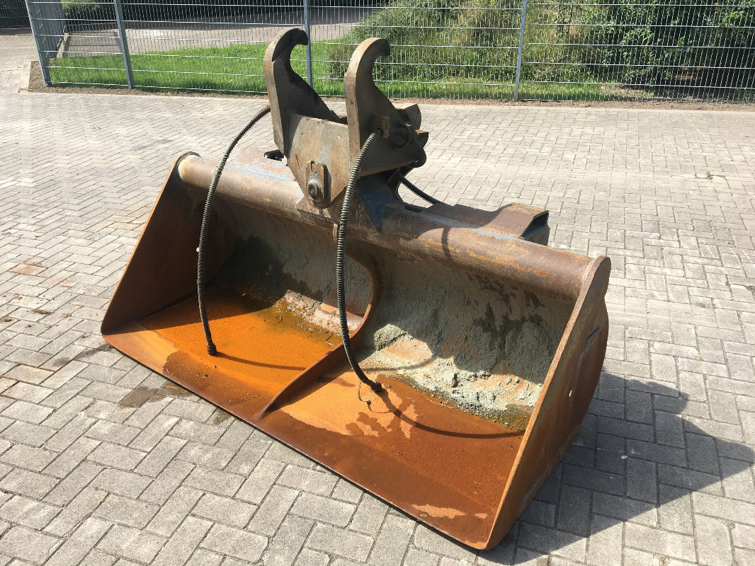 UNIVERSALLÖFFEL 2000 MM B - Cupă: Foto 1 UNIVERSALLÖFFEL 2000 MM B - Cupă: Foto 1