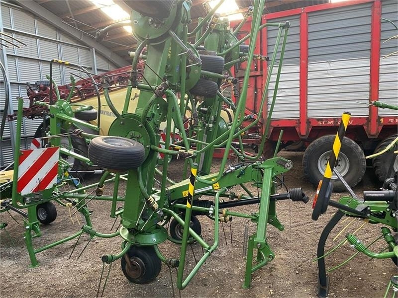 Krone KW 8.82/8 - Maşină de întors fânul: Foto 2 Krone KW 8.82/8 - Maşină de întors fânul: Foto 2