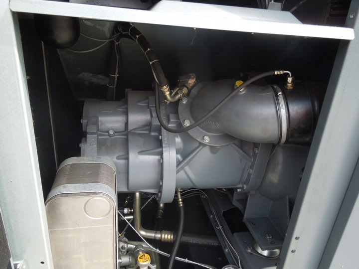 ATLAS COPCO GA110VSD - Compresor de aer: Foto 4 ATLAS COPCO GA110VSD - Compresor de aer: Foto 4