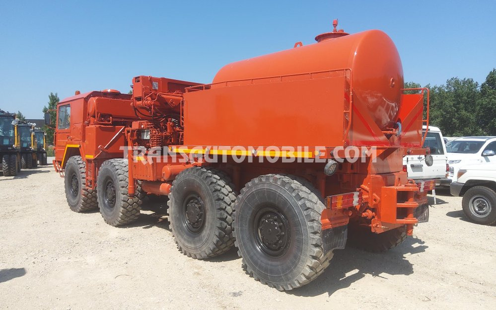 Man KAT 1 8x8 12.7L TURBO DIESEL GRUE 7 tonnes ATLAS KM4300 M5 + CITERNE CARBURANT mobile 3.500 litres - EXPORT OUT EU - Camion cisternă, Camion cu macara: Foto 2 Man KAT 1 8x8 12.7L TURBO DIESEL GRUE 7 tonnes ATLAS KM4300 M5 + CITERNE CARBURANT mobile 3.500 litres - EXPORT OUT EU - Camion cisternă, Camion cu macara: Foto 2