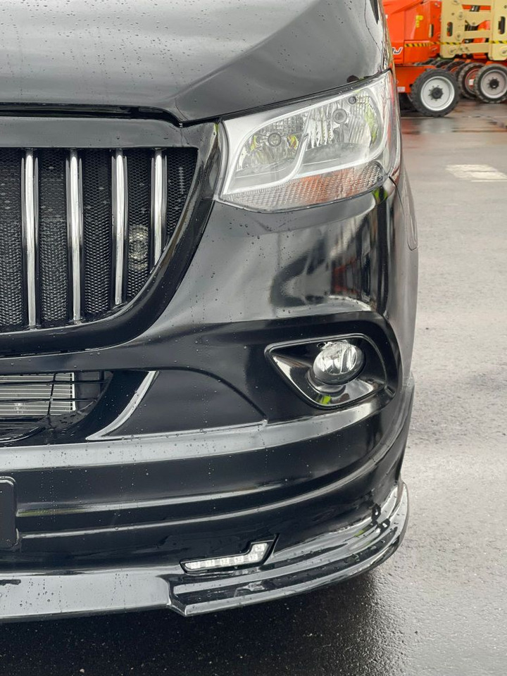 Mercedes Sprinter 519 CDI 2.2L Diesel Automatic VIP - Microbuz, Transport persoane: Foto 3 Mercedes Sprinter 519 CDI 2.2L Diesel Automatic VIP - Microbuz, Transport persoane: Foto 3